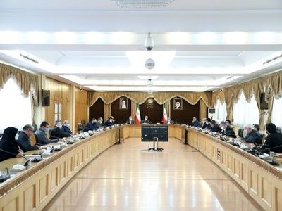 شاهد تاثیرگذاری عوامل روانی منفی روی بازار هستیم/ تسریع در تامین واکسن گویای آینده‌ای بهتر است