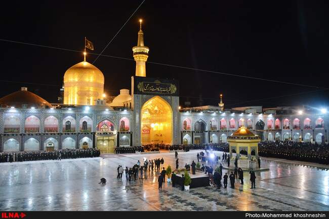 مراسم خطبه خوانی شب شهادت امام رضا (ع) در حرم رضوی