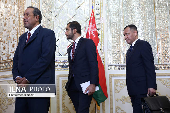 دیدار یوسف بن‌علوی وزیر خارجه عمان با محمدجواد ظریف