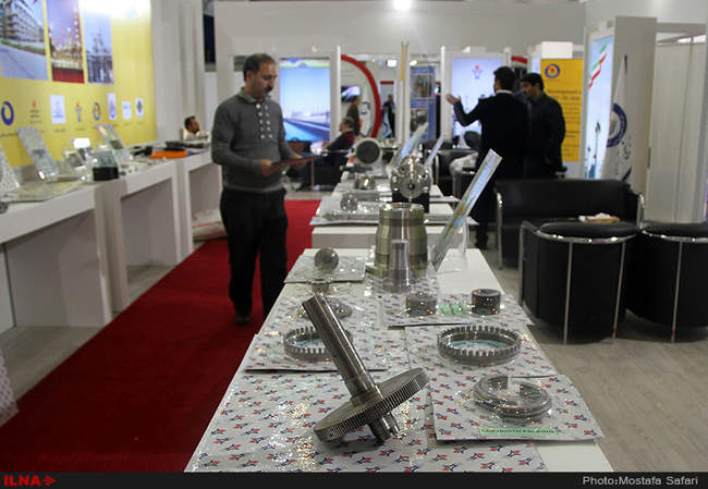 حاشیه های نمایشگاه صندوق های بازنشستگی 