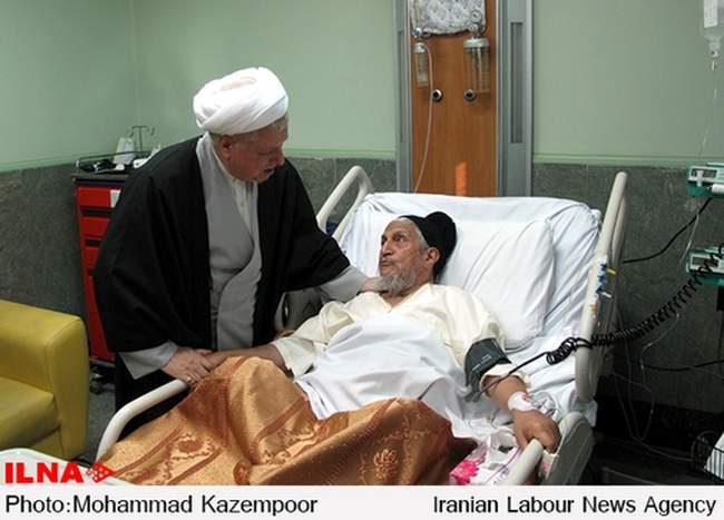 عیادت آیت الله هاشمی رفسنجانی از آیت الله یوسف صانعی