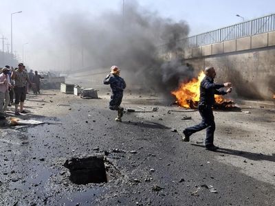 ۳ انفجار پیاپی بغداد را لرزاند