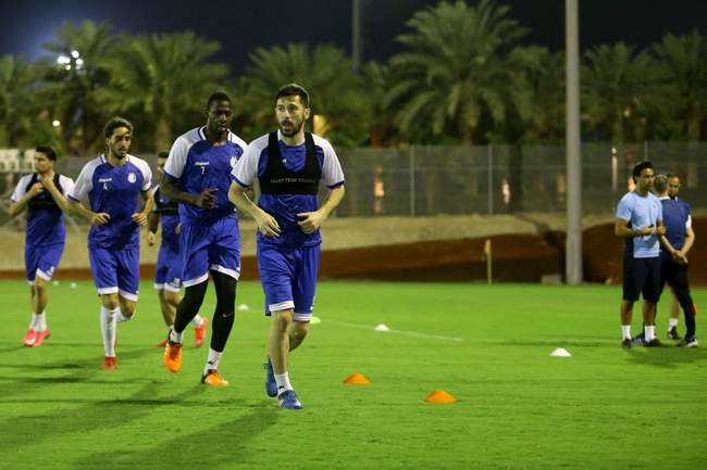 گزارش تصویری: اولین جلسه تمرینی استقلال در جده