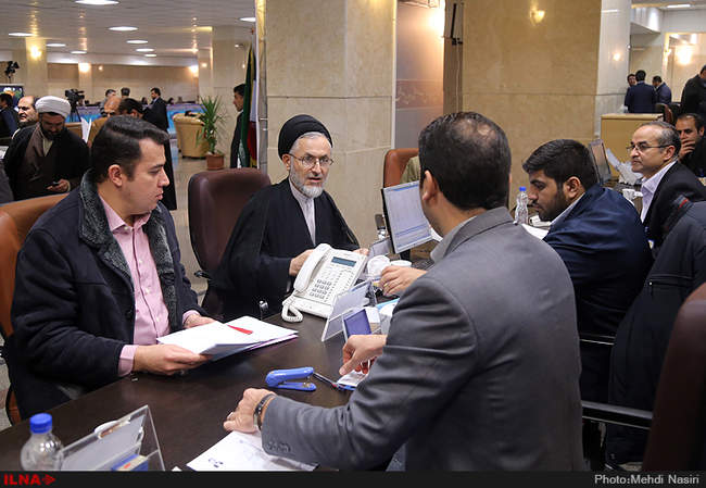 سومین روز ثبت نام کاندیدای مجلس خبرگان با حضور سید محمود علوی وزیراط