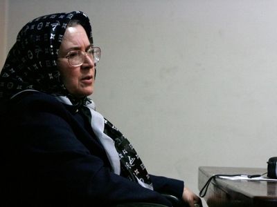 پرونده صدیقه وسمقی به اجرای احکام ارسال نشده است/ احتمال مخالفت پزشک قانونی با حبس موکلم به دلیل شرایط جسمی  