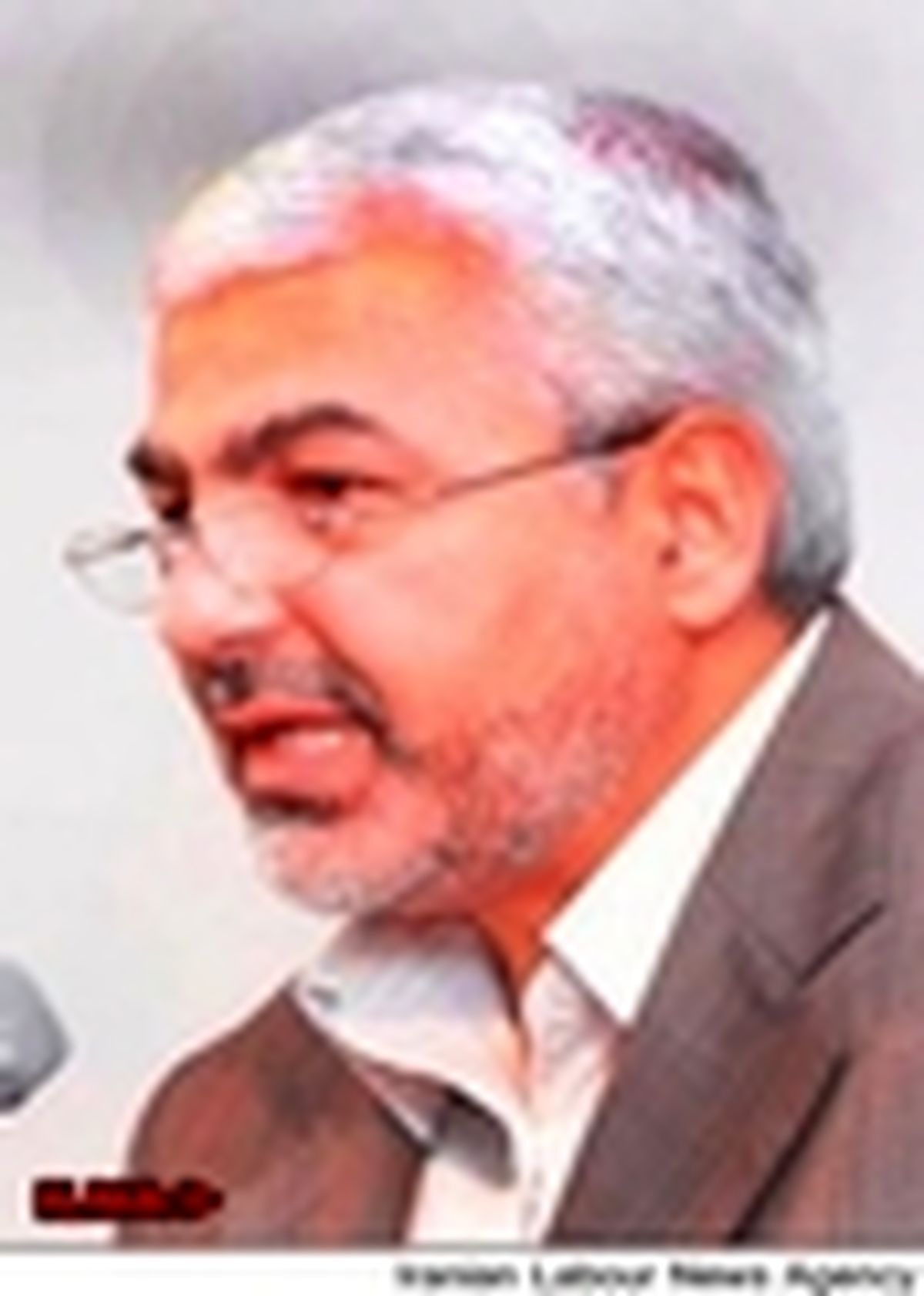 بازدید مسوولان بیت مقام معظم رهبری از تاسیسات هسته‌ای