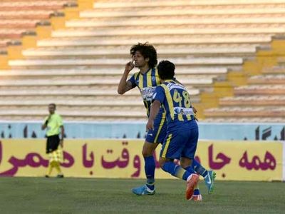 سیاه‌جامگان 0 - 1 گسترش فولاد؛ مربی خارجی استقلال را قعر نشین کرد