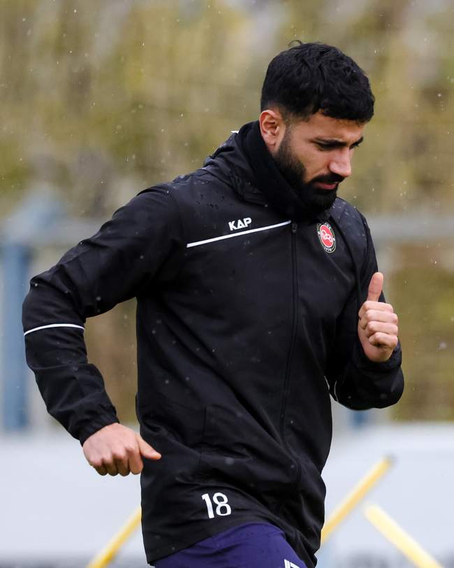 گزارش تصویری تمرین تراکتور در هوای بارانی