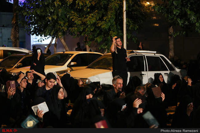 مراسم احیای شب بیست و سوم ماه مبارک رمضان در خیابان ری