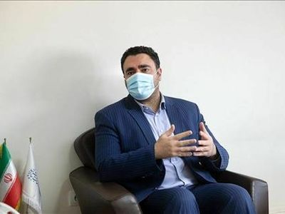 پاسدار زبان فارسی باشیم