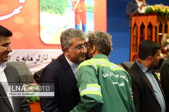 جشن تجلیل از کارگران شهرداری بندرعباس