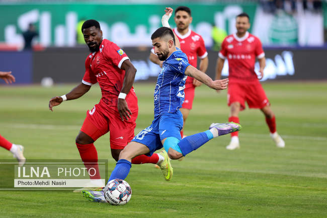 دیدار تیمهای استقلال تهران و پرسپولیس تهران