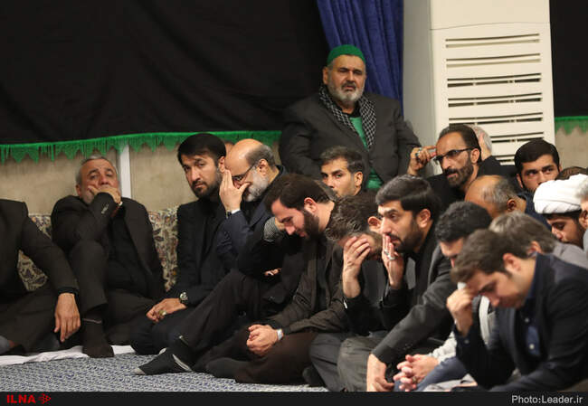 گزارش تصویری مراسم عزاداری شب عاشورا در حضور رهبر انقلاب 