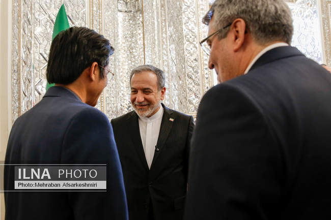 نشست وزیر امورخارجه با سفرا و روسای نمایندگی‌های خارجی و بین‌الملل�
