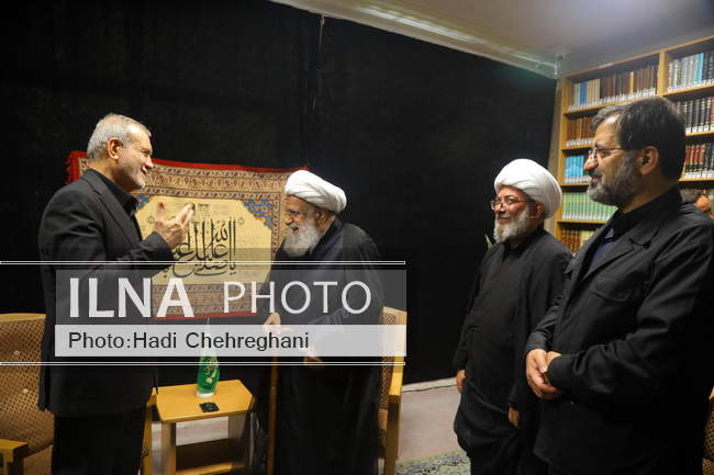 دیدار رئیس‌جمهور با علما و مراجع عظام در سفر به قم