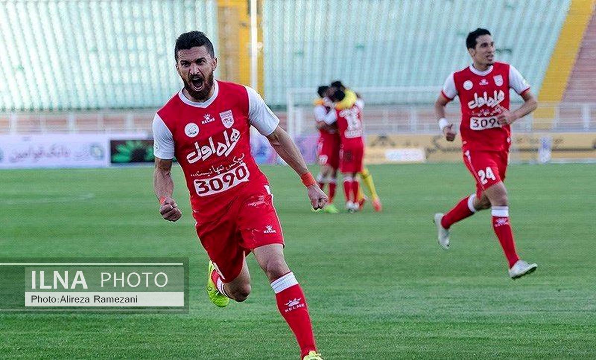 خالد شفیعی در تراکتور ماندنی شد