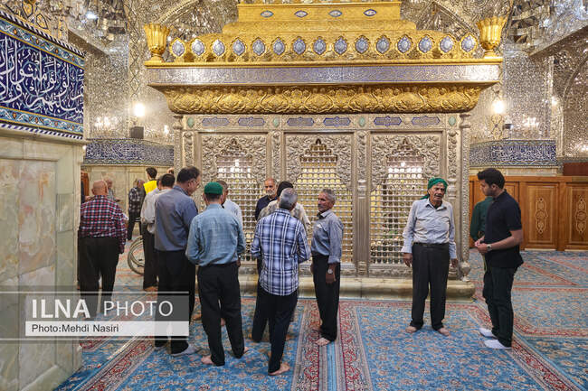  ضریح مطهر حضرت مسلم بن عقیل در مسجد کوفه