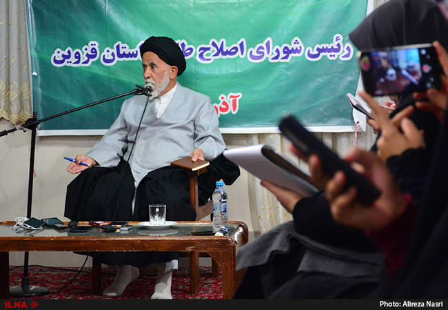 نشست خبری حجت الاسلام والمسلمین سید ناصر قوامی رییس شورای اصلاح طلبا