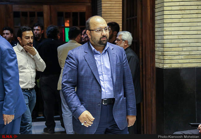 گزارش تصویری از حضور فعالان سیاسی اصلاح‌طلب و اصولگرا در مراسم ترحی�