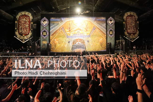 
مراسم عزاداری شب عاشورا در هیئت خادم الرضا(ع) قم