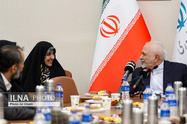 مراسم رونمایی از سیاست‌نامهٔ «راهبرد وفاق»