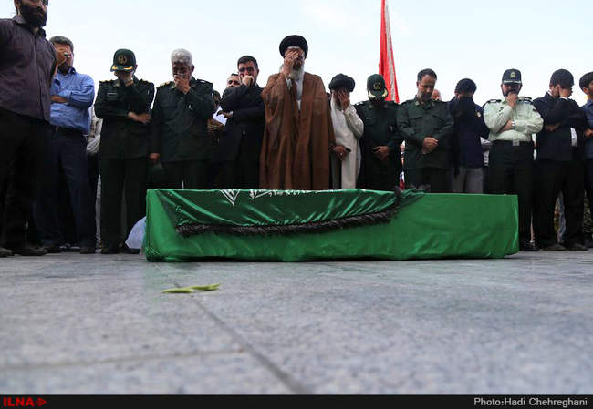 مراسم تشییع پیکر شهید مدافع حرم در قم