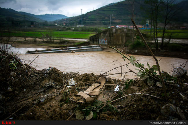 زندگی در گل و لای سه روز بعد از سیل - مازندران