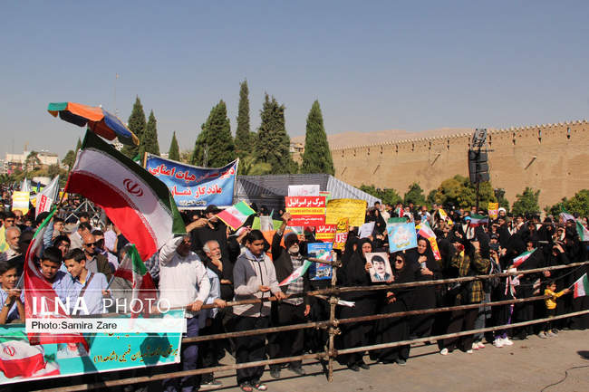 راهپیمایی ۱۳ آبان شیراز