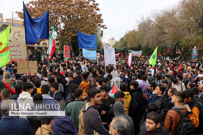      راهپیمایی یوم‌الله ۱۳ آبان‌ماه در تبریز 