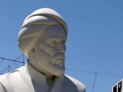 رونمایی از یادمان حکیم و فیلسوف ایرانی در مشهد