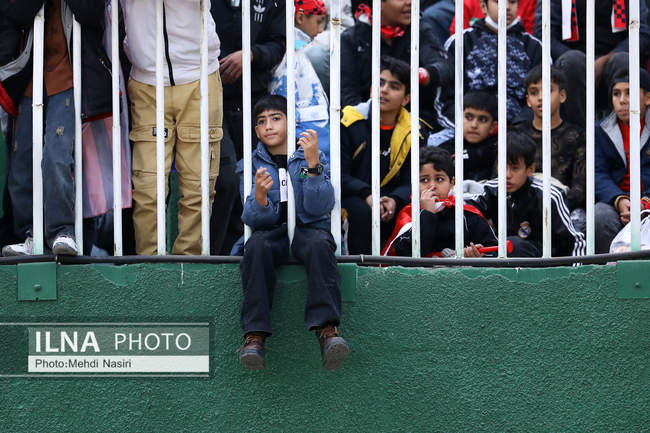 دیدار تیمهای استقلال تهران و پرسپولیس تهران