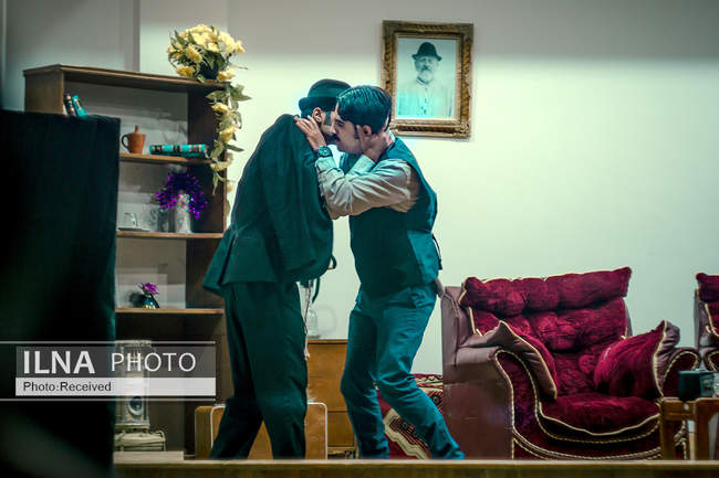 نمایش «جعفرخان از فرنگ برگشته» در دانشگاه زابل