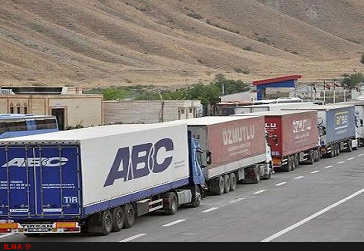 مشکل توقف کامیون‌های ایرانی در مرز افغانستان حل شد/ افغانستان از محموله سوخت نمونه‌گیری می‌کرد