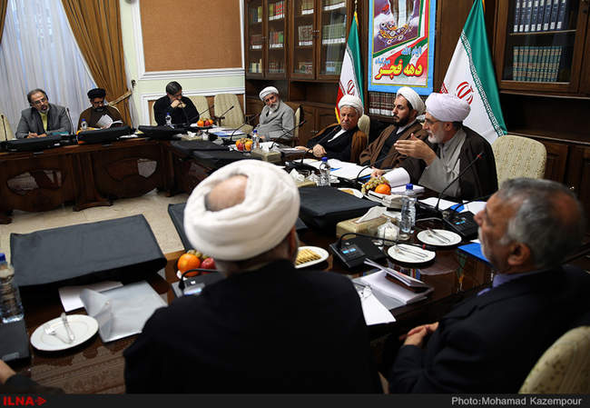 نشست تخصصی آزاداندیشی و تضارب آراء