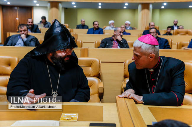 اختتامیه نخستین دوره جایزه جهانی امام خمینی (ره)