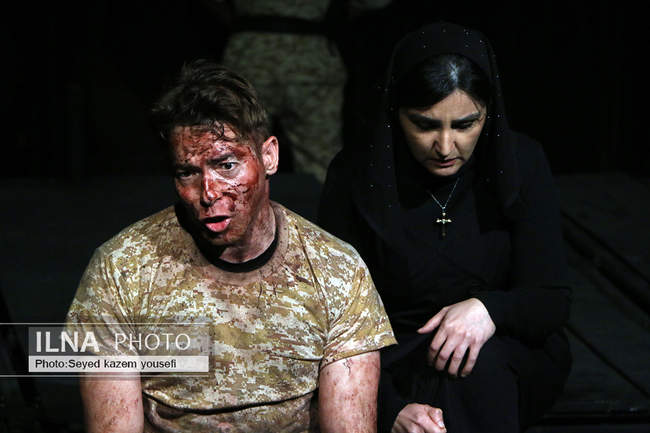 تئاتر «اولولری قویلایین»؛ پیام‌آور صلح روی صحنه تبریز