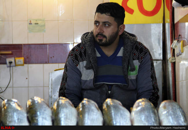 یک روز بارانی در بازار نوشهر