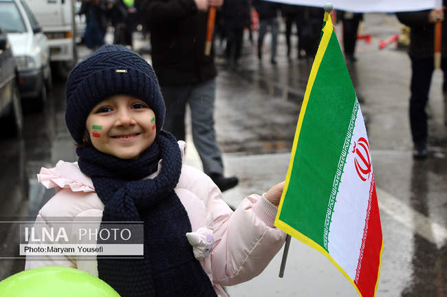 حضور مردم تبریز در راهپیمایی ۲۲ بهمن