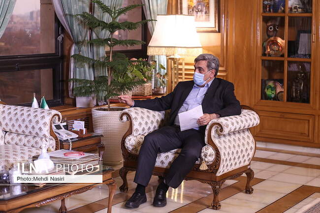  پیروز حناچی