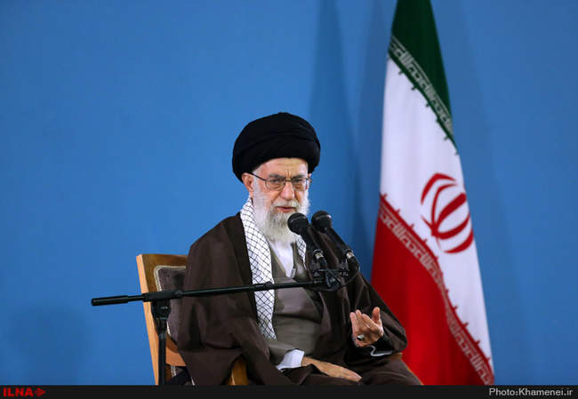 دیدار دانش‌آموزان و دانشجویان با رهبر انقلاب