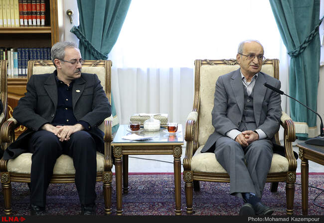 دیدار روسا و منتخبین علمی مؤسسه تحقیقات واکسن و سرم‌سازی رازی با
آیت الله هاشمی رفسنجانی