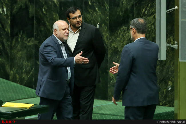 استیضاح وزیر اقتصاد و دارایی