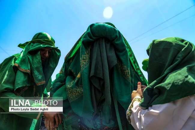 مراسم خیمه‌سوزان ظهر عاشورا در چهارراه گلوبندک تهران/1