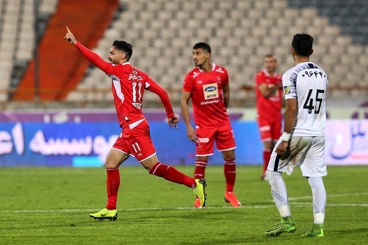 پرسپولیس 2 - پیکان یک/ کامبک سرخ با لشکر نصفه و نیمه