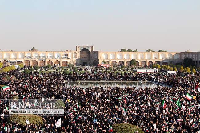 خروش مردم غیور اصفهان به مناسبت شهادت امام خامنه ای
