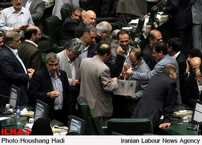 جلسه استیضاح وزیر علوم در مجلس شورای اسلامی