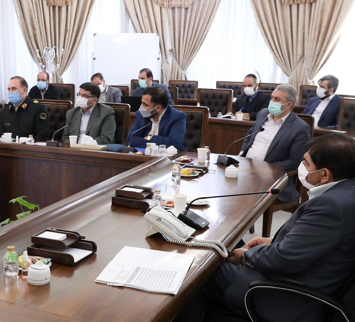 با تحقق دولت الکترونیک از بسیاری امضاهای طلایی و زمینه‌های فساد جلوگیری می‌شود
