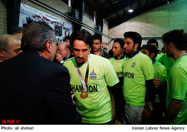 جشن قهرمانی تیم فوتسال تاسیسات دریایی در قرچک