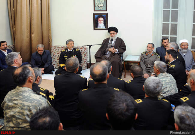 دیدار جمعی از فرماندهان و مسئولان نیروی دریایی ارتش با رهبرانقلاب اسلامی 