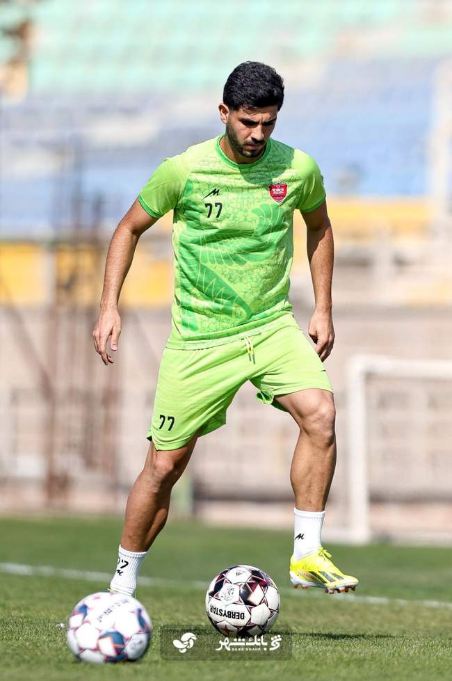 گزارش تصویری تمرین امروز پرسپولیس با یک مهمان ویژه